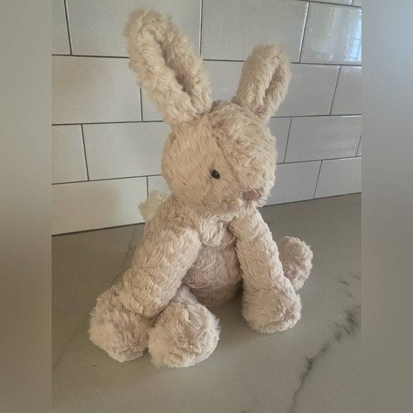 Jellycat- Retired Design.  Fuddlewuddle Champagne Bunny Medium 9" Seated - Picture 5 of 5